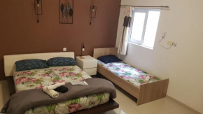Sliema Comfort Retreat Quiet 1 Bedroom for 3 people with Self CheckIn